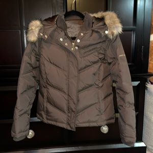 Women’s DKNY winter jacket with hood
